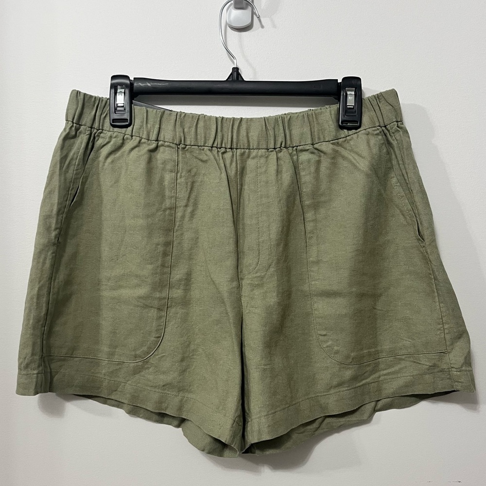 NWT Banana Republic Linen Pull-On Short